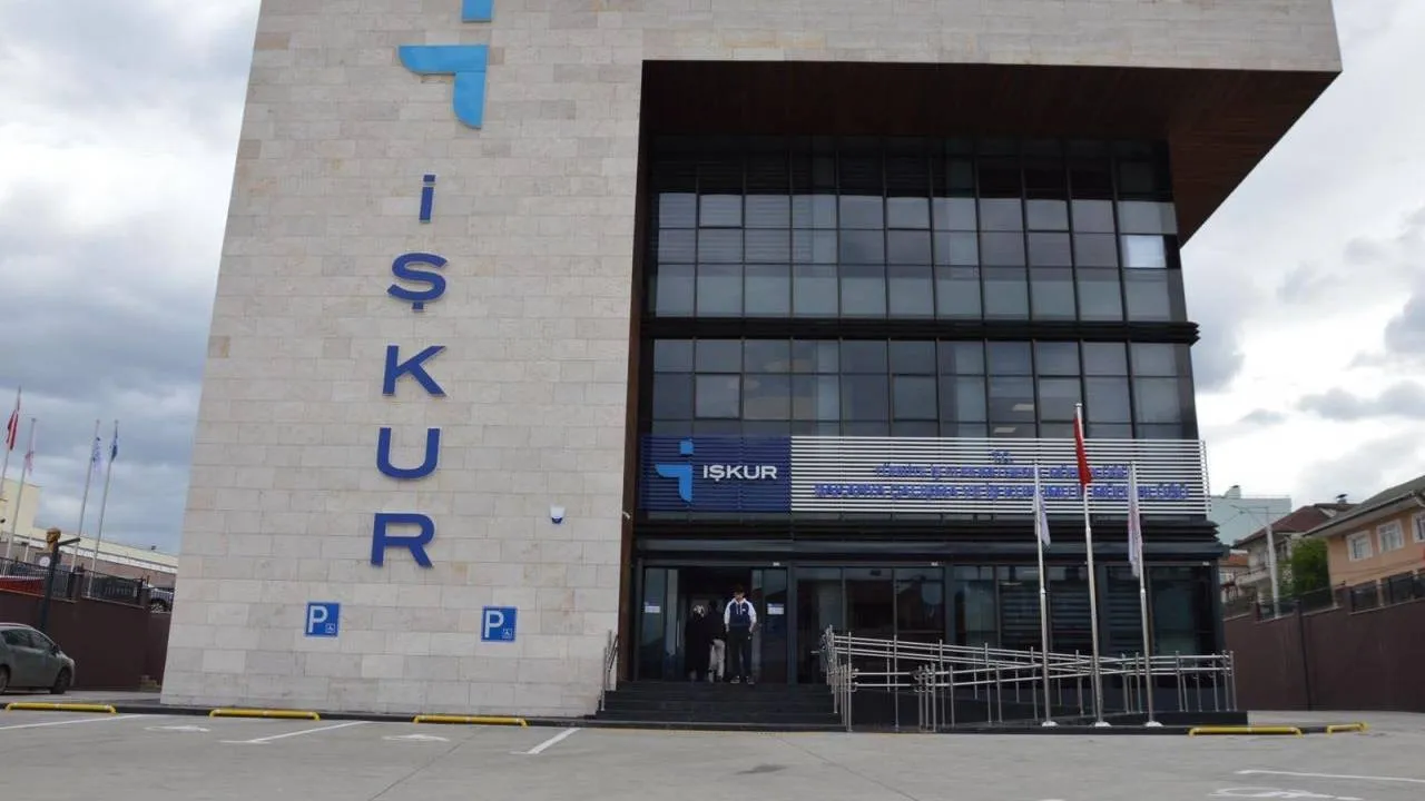 İŞKUR 13 İlde 6 Bin 890 TL Ücretle Personel Alımı!