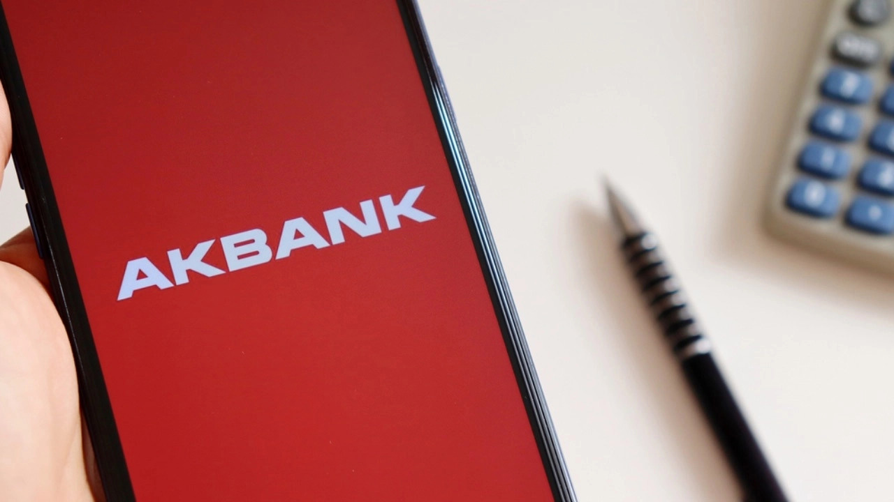 Akbank'tan personel alımı! 10 bin TL maaşla evden çalışabilirsiniz
