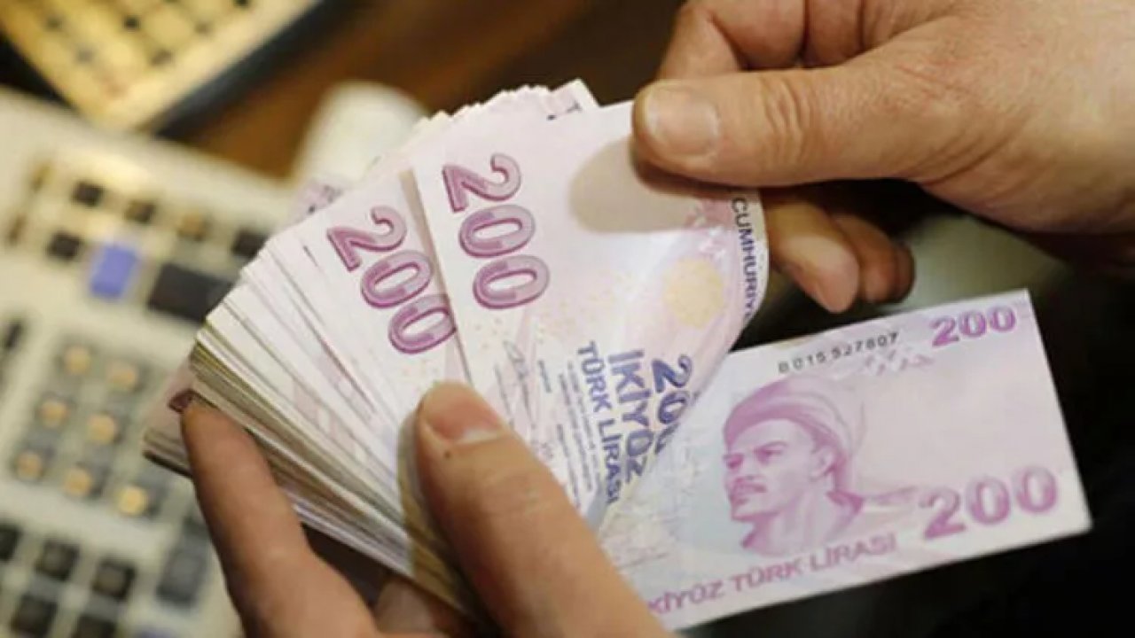 Maaşı 5 bin lira altında olanlara 622 TL verilecek